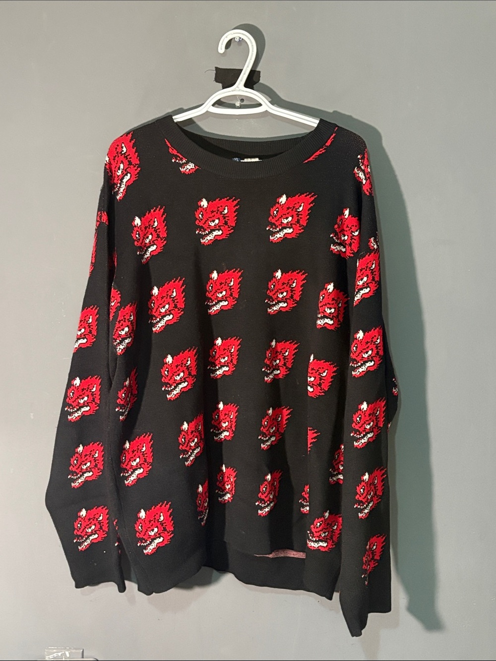 Men's Black Crewneck Sweater with Red Wolfs